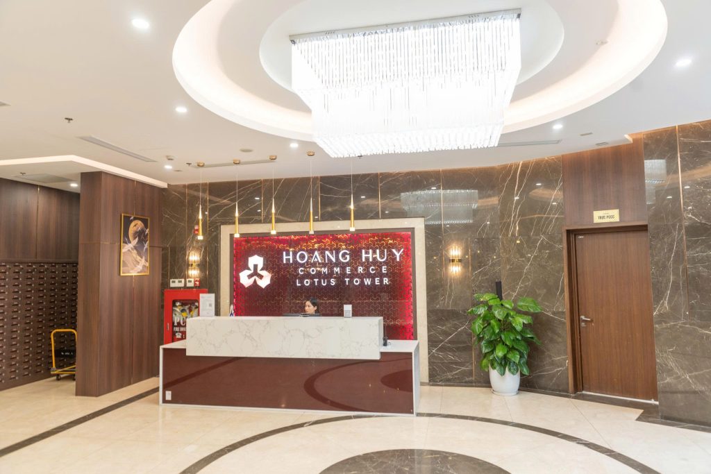 Sảnh Lotus Tower Hoàng Huy Commerce